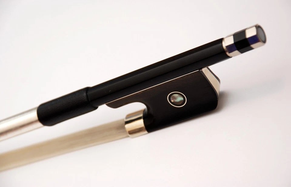 CELLO BOW New Superior carbon fibre 1 One Eighth Size - Image 3 of 4