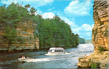 Jaws of the Dells Natural Gateway Wisconsin River Postcard Boats