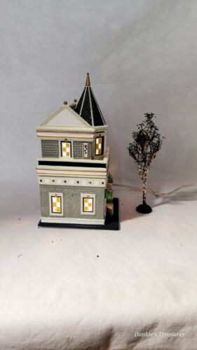 Department 56-Time to Celebrate Petals & Stems Flower Shop(10 x 6.5 x 6”) #89101 - Picture 3 of 13