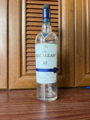 Empty bottle Macallan 30 Years