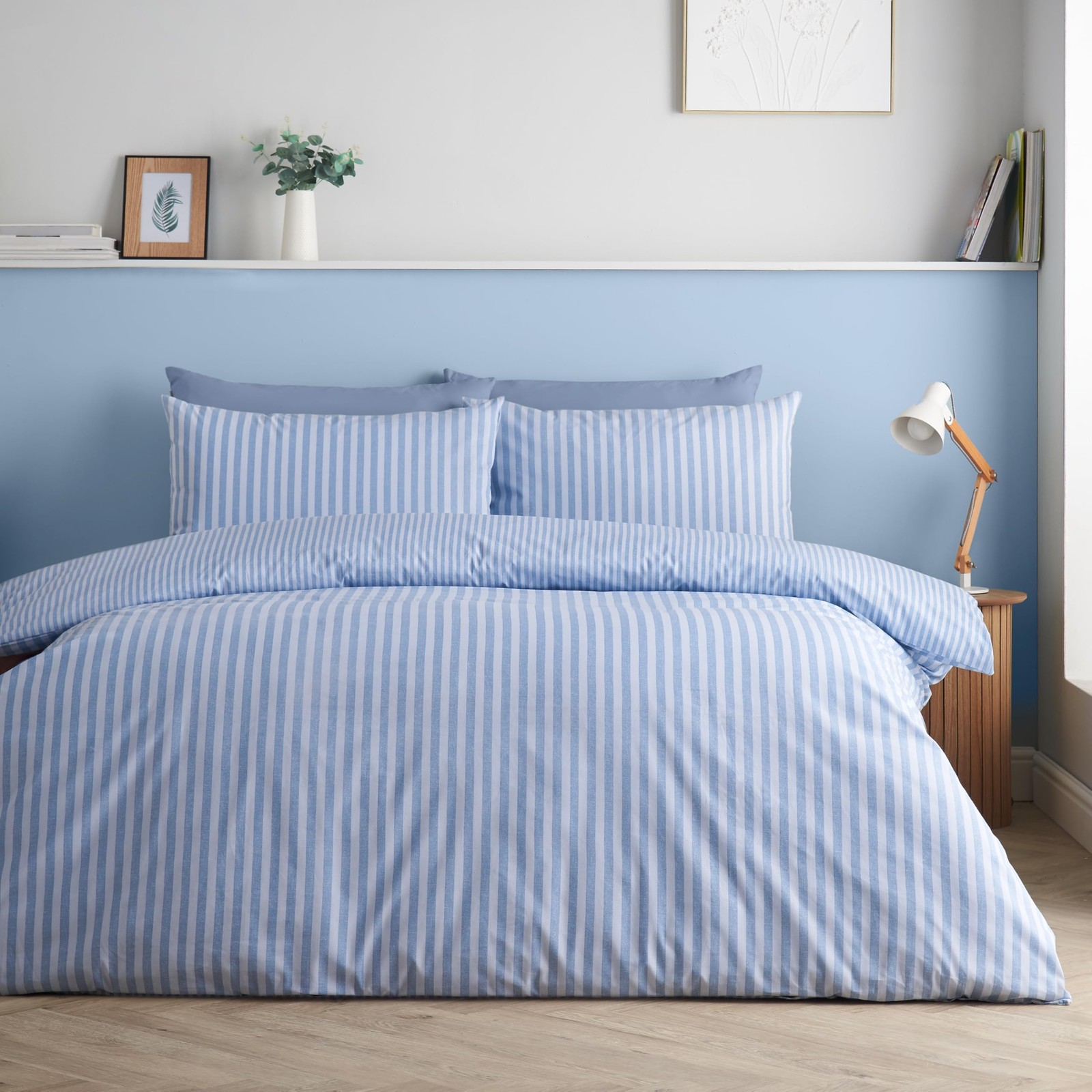 Catherine Lansfield Unisex Blue Epping Textured Stripe Duvet Cover Set In | Size: Double - Image 2