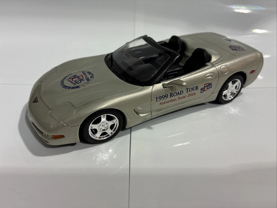 1999 Corvette Dealer modelo promocional carro 1/25 C5 Bloomington Gold Road Tour caixa original - Imagem 2 de 4