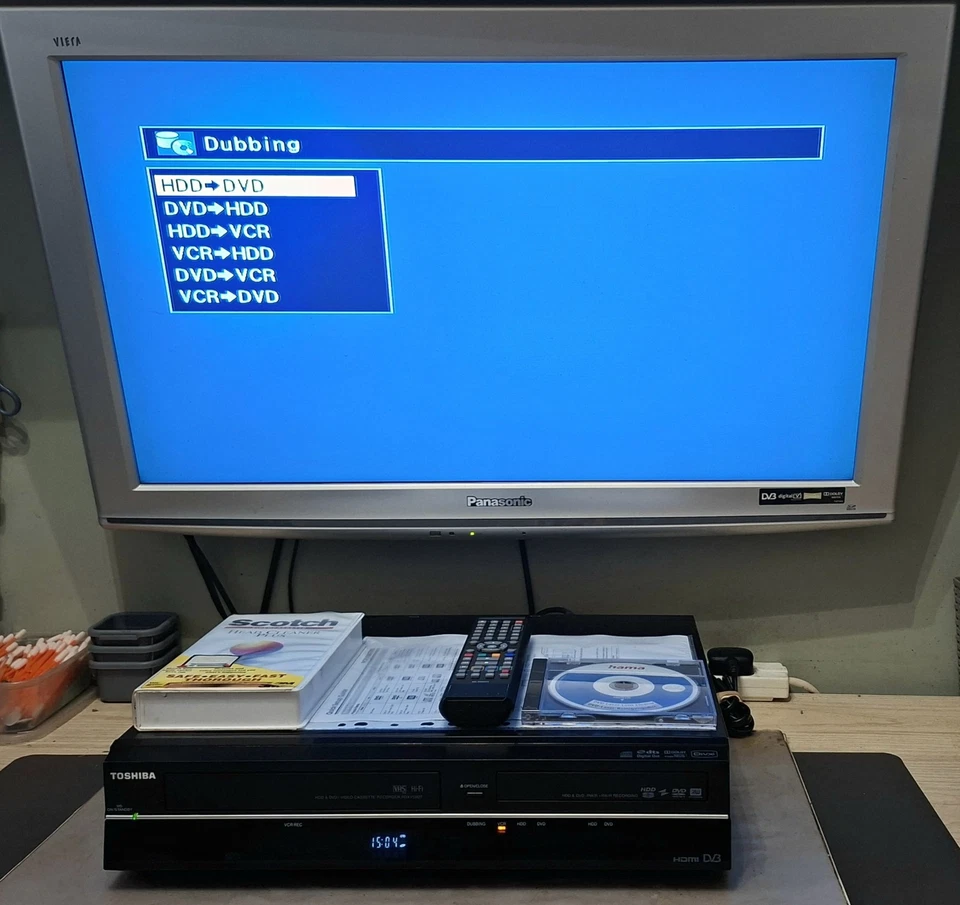 Toshiba Copy VHS to DVD HDMI VHS DVD Recorder & 250GB HDD Remote & Guide RDXV59 - Image 3 of 4