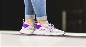 nike huarache lilac