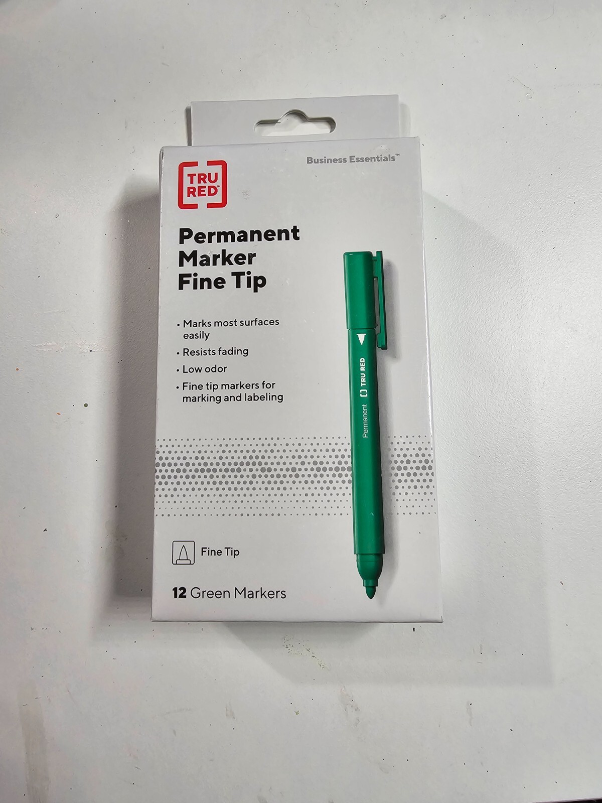 New ! TRU RED Pen Permanent Markers, Fine Tip, Green, Dozen 