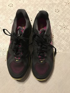 nike fitsole womens black pink