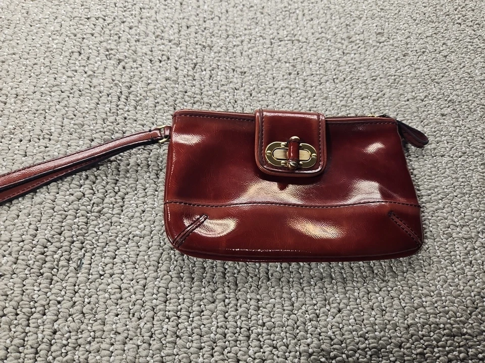 ANN TAYLOR Purse Wristlet Clutch Case Maroon Patent Gold-tone Turnlock Zippered - Image 2 of 4