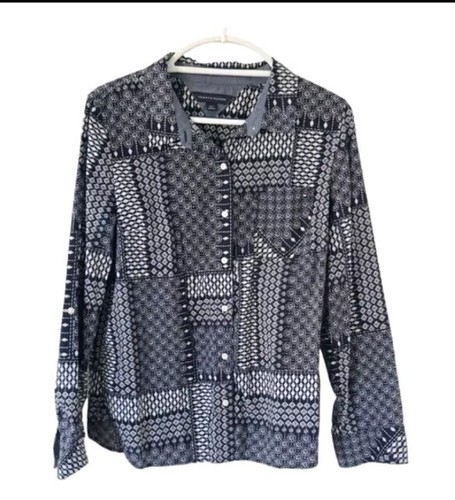 Tommy Hilfiger Shirt Women Large Blue White Patchwork Print Artsy - Picture 2 of 8