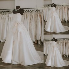 Classic Satin Wedding Dress With Bow Sweep Train Princess Strapless Bridal Gowns
