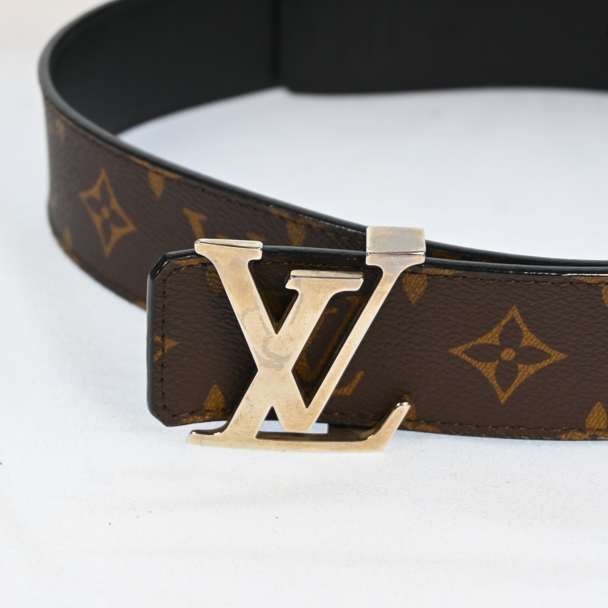 Authentic Louis Vuitton Monogram Black Leather Silver Buckle