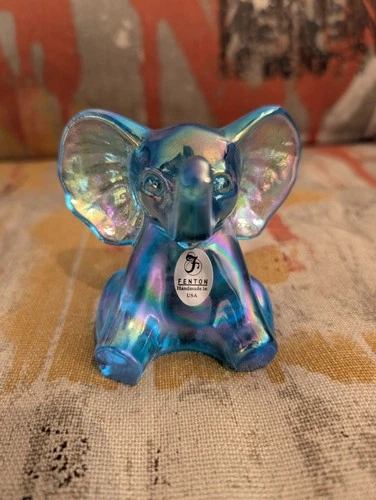Fenton Sitting Elephant Figurine Blue Iridescent Carnival Art Glass