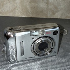 Fujifilm FinePix A500 5.1MP Digital Camera Silver With Memory Card