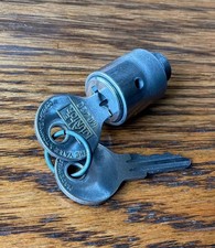 1930s Pierce Arrow Ignition Lock Cyl Wyale Junior Keys Vtg Nos Interior- 1930s Pierce Arrow Ignition Lock Cyl Wyale Junior Keys Vtg Nos Interior-
