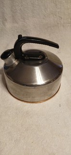 Heirloom Stainless Steel Copper Bottom Whistling Tea Kettle 2 1/2 Qt