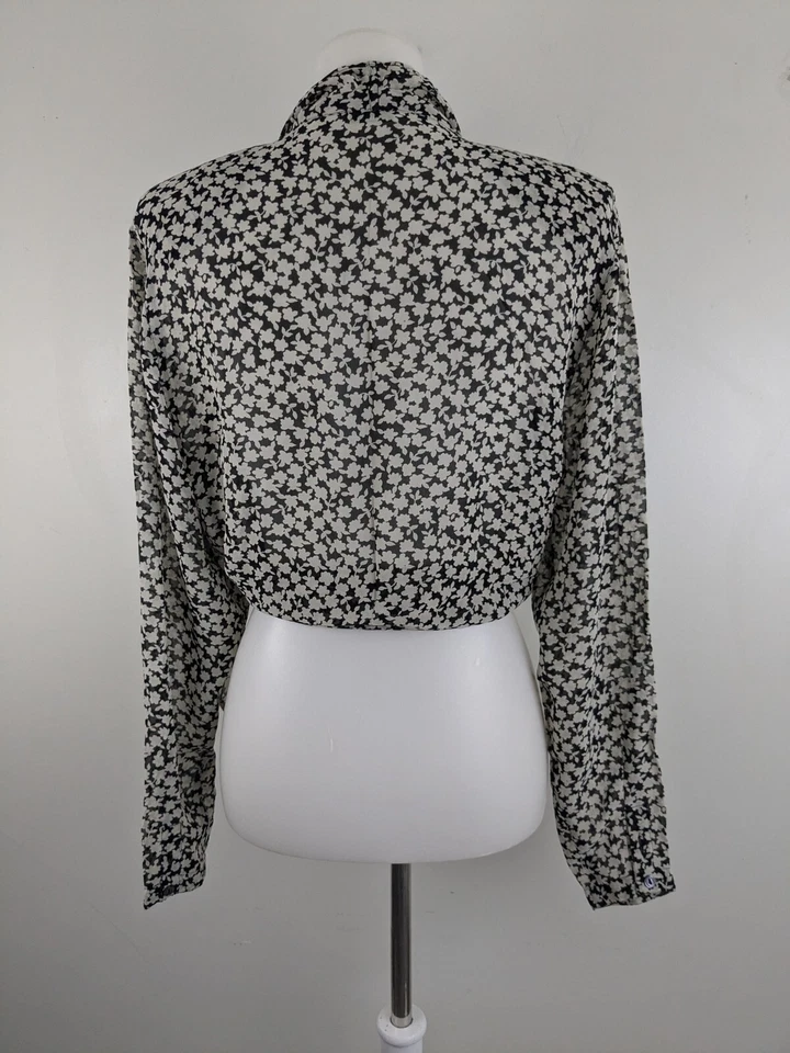 Blusa envolvente Zanella crepé transparente negra blanca floral elegante carrera 8 hecha en Italia Foto 4 de 4