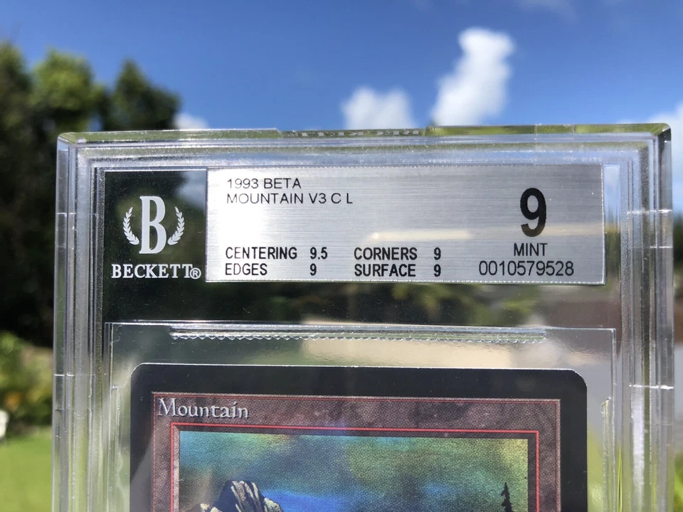MOUNTAIN V3, BETA, 1993 MTG, BGS 9.0, GRADED "MINT"! - Image 3 of 4