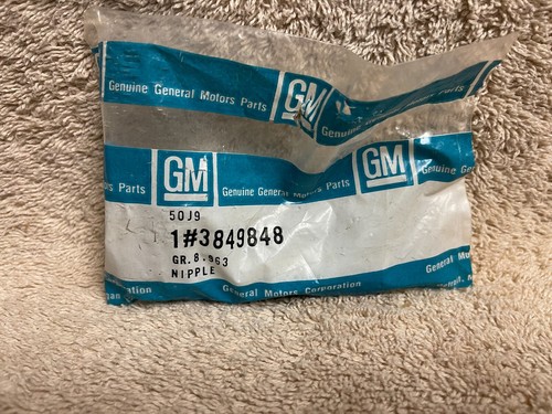 NOS GM 3849848 1963-1974 CHEVY CORVETTE HEATER HOSE FITTING 1/2 NPT FOR 3/4 HOSE - Picture 1 of 5