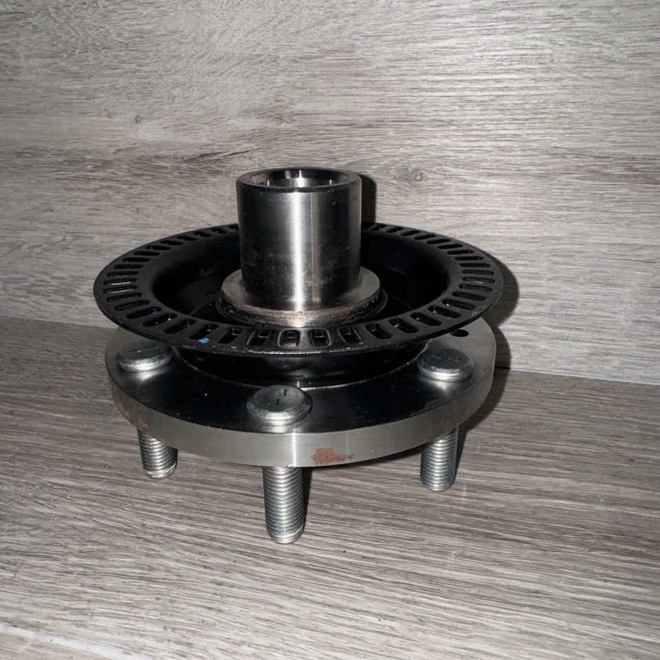 2009-2011 Kia Borrego Front Wheel Hub OEM 517502J000 - Image 2 of 4