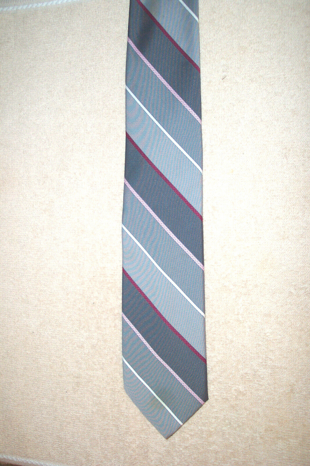 Picture 1 of 6