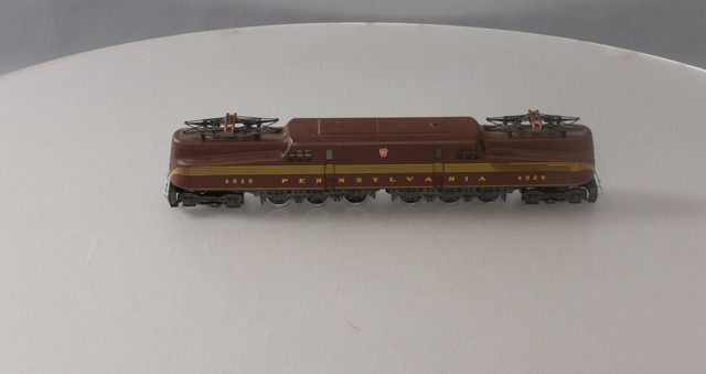 ho scale gg1 electric locomotive