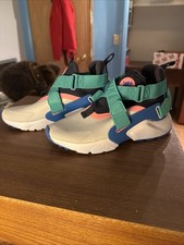 Youth Size 5Y Nike Huarache City High  Pure Platinum Blue Nebula  AJ6662-001