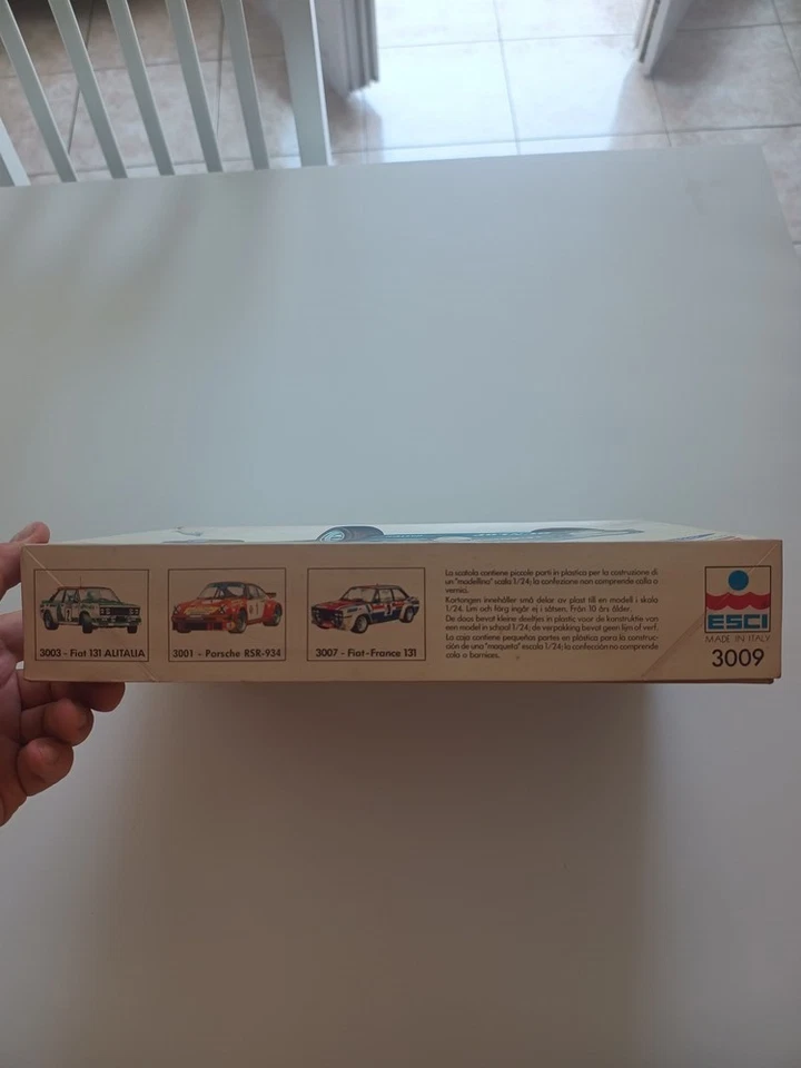 Modellino 3009 in plastica Ford Escort rs 1800 Esci vintage - Immagine 3 di 4