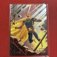 Hyperion 2022 Marvel Fleer Ultra Avengers Green Foil #32