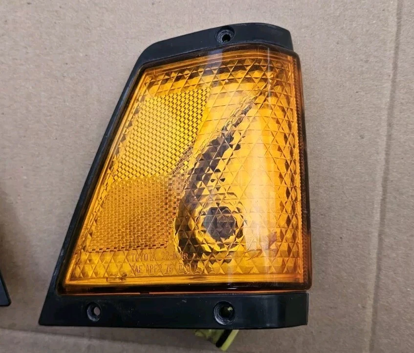 Toyota Cressida 1981 parrilla/luces marcadoras laterales delanteras/bisel de faros cromado Foto 3 de 4