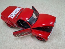 Maisto Die Cast Marvel Spider Man Chevrolet SSR 2002 Concept - 1:25 Scale