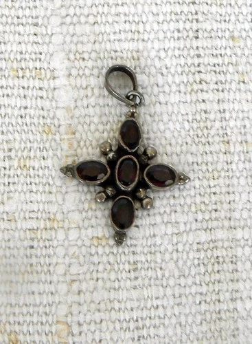 Simply Elegant Vintage Sterling And Faceted Garnet Cross Pendant