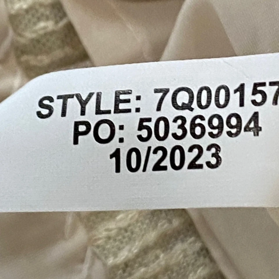 Vineyard Vines Girls silver sequin holiday dress Size medium - Image 4 of 4