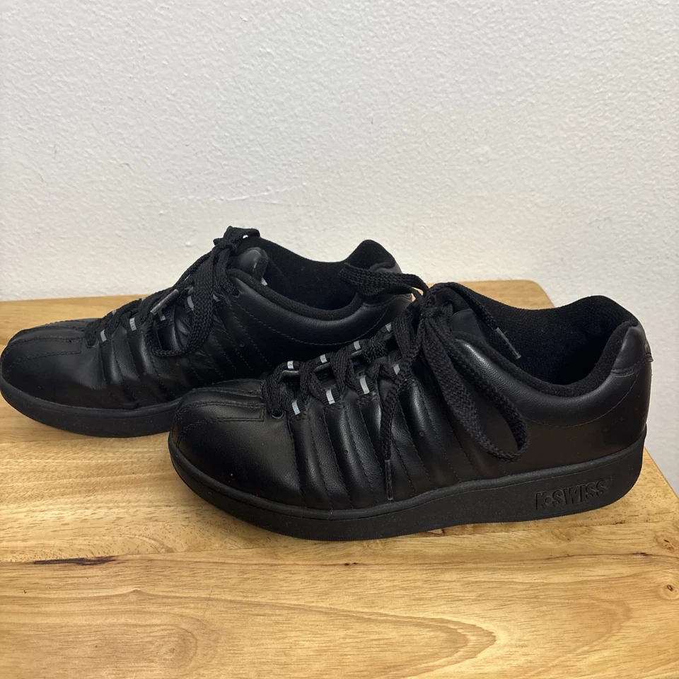 K-Swiss Low Classic Triple Black Varsity Sneakers Women’s Size 8 - Image 3 of 4