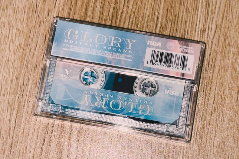 Britney Spears Britney Glory Deluxe Edition Rice Tape Brand New Unopened 23 Trac - Image 2 of 4