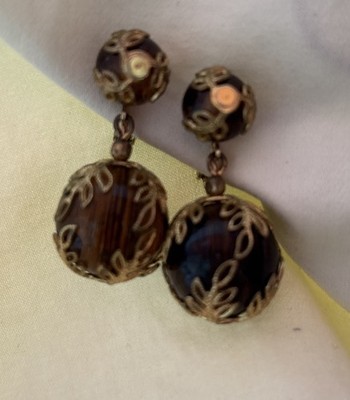 Vintage Crown Trifari Amber Tone Clip On Earrings With Gold Tone RARE