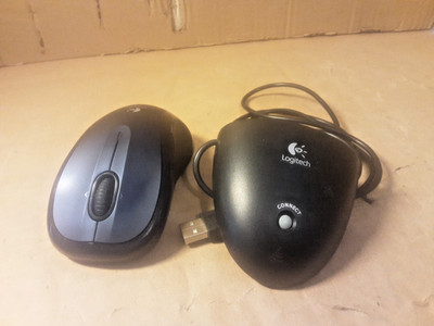 Logitech M-BCK135 USB Maus Kabellos Laser + Mausempfänger C-BA4-MSE
