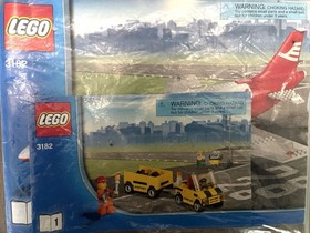 LEGO 3182 CITY Airport Airplane Pilot Classic Compete W Box & Manuals