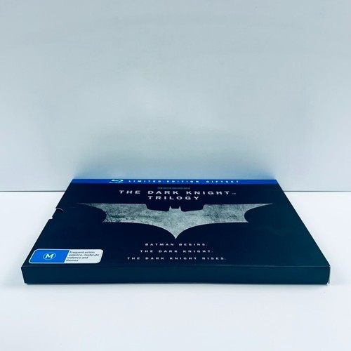 The Dark Knight Trilogy - Batman Limited Edition Giftset - Blu-Ray DVD DC Comics - Picture 4 of 14