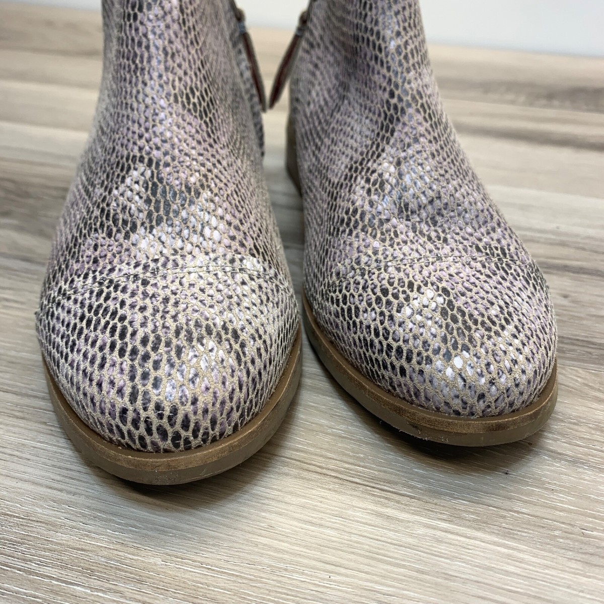 TOMS Womens Reese Snake Skin Booties Ankle Boots Side Zip  Toms Womens Reese Bootie Snake Print Suede Leather Ankle Boot Ortholite Size 7 main image 0