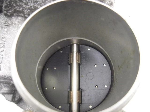 Used Fuel Injection Throttle Body fits: 2006 Audi A4 2.0 Grade A - Изображение 2 из 4