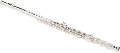 Yamaha YFL-677H Professional Flute - C# Trill, Split E, and Gizmo Key