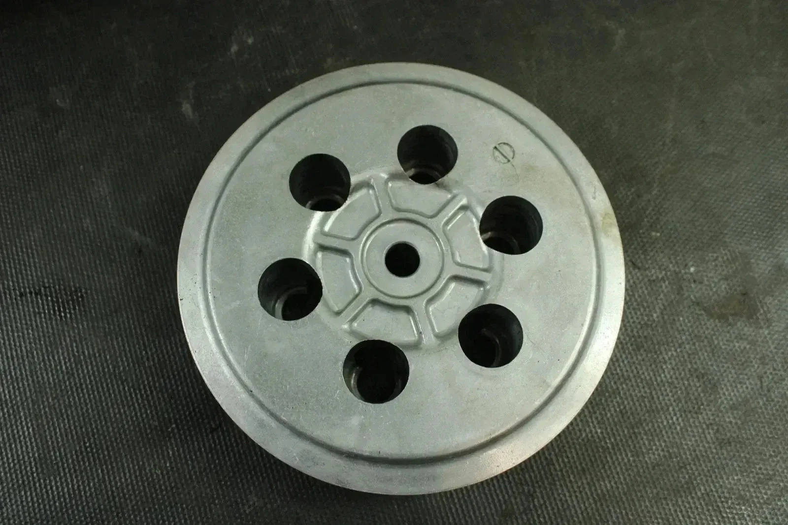 2003 Suzuki RM250 OEM Clutch Pressure Plate 21462-37F20 B4480