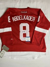 JUSTIN ABDELKADER SIGNED DETROIT RED WINGS REEBOK JERSEY BECKETT BAS COA T40263