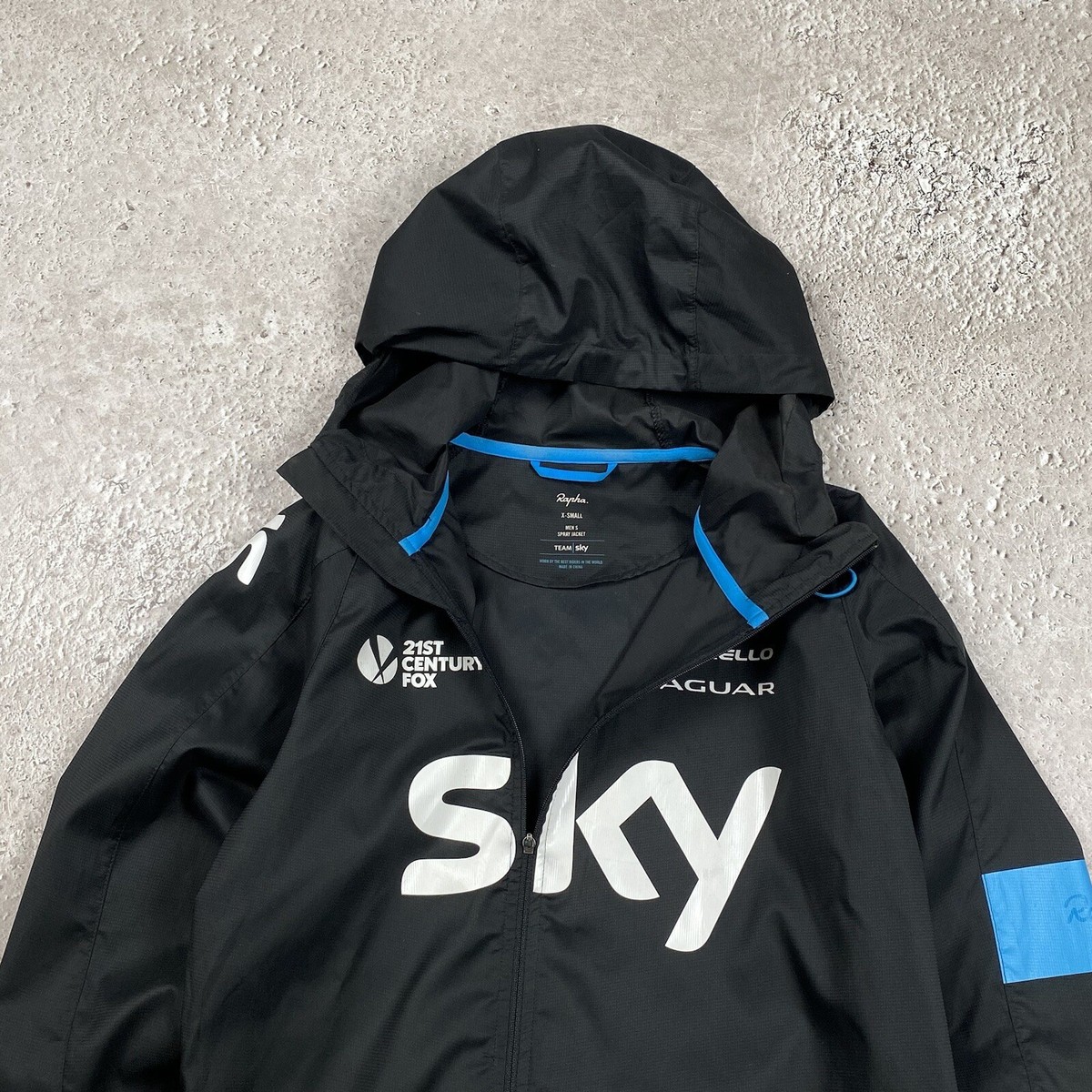 Rapha Men's Cycling Packable Lightweight Hooded TEAM SKY Pro Rapha Men's Cycling Packable Lightweight Hooded TEAM SKY Pro