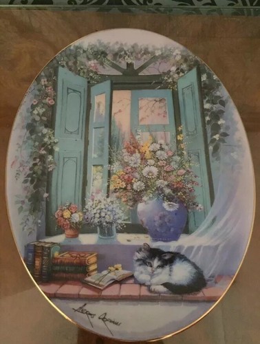 Springtime Serenity Decorative Oval Plate VGC By Franklin Mint Cat
