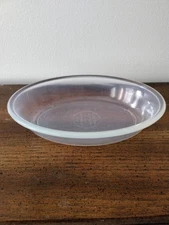 Antique FRY OVENWARE BAKING DISH.  Oval.  8.25"x6"x2".  Good Condition.