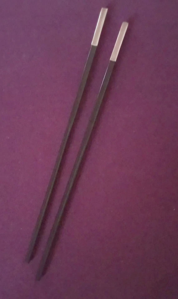 BACCHETTE ORIENTALI IN LEGNO D' EBANO E ARGENTO NUOVE RARE LEGGI TESTO - Immagine 4 di 4