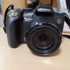 Canon PowerShot SX10 IS Digital Camera 20x Zoom Lens Excellent Condition