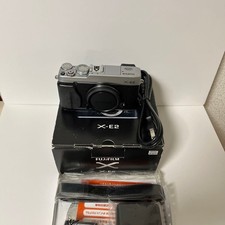 FUJIFILM X-E2 16.3MP Mirrorless Camera Body Silver FromJapan Near Mint Condition