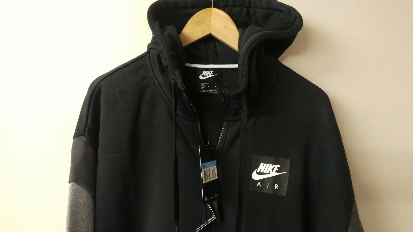 NIKE AIR Zip Zip Zip Through Hoodie-schwarz Größe M b5be56 NIKE AIR Zip Zip Zip Through Hoodie-schwarz Größe M b5be56