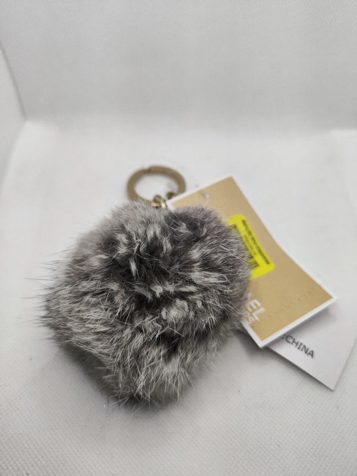Chaveiro Michael Kors cinza pele pom pom bolsa fob berloque prata/metal novo com etiquetas - Imagem 3 de 4